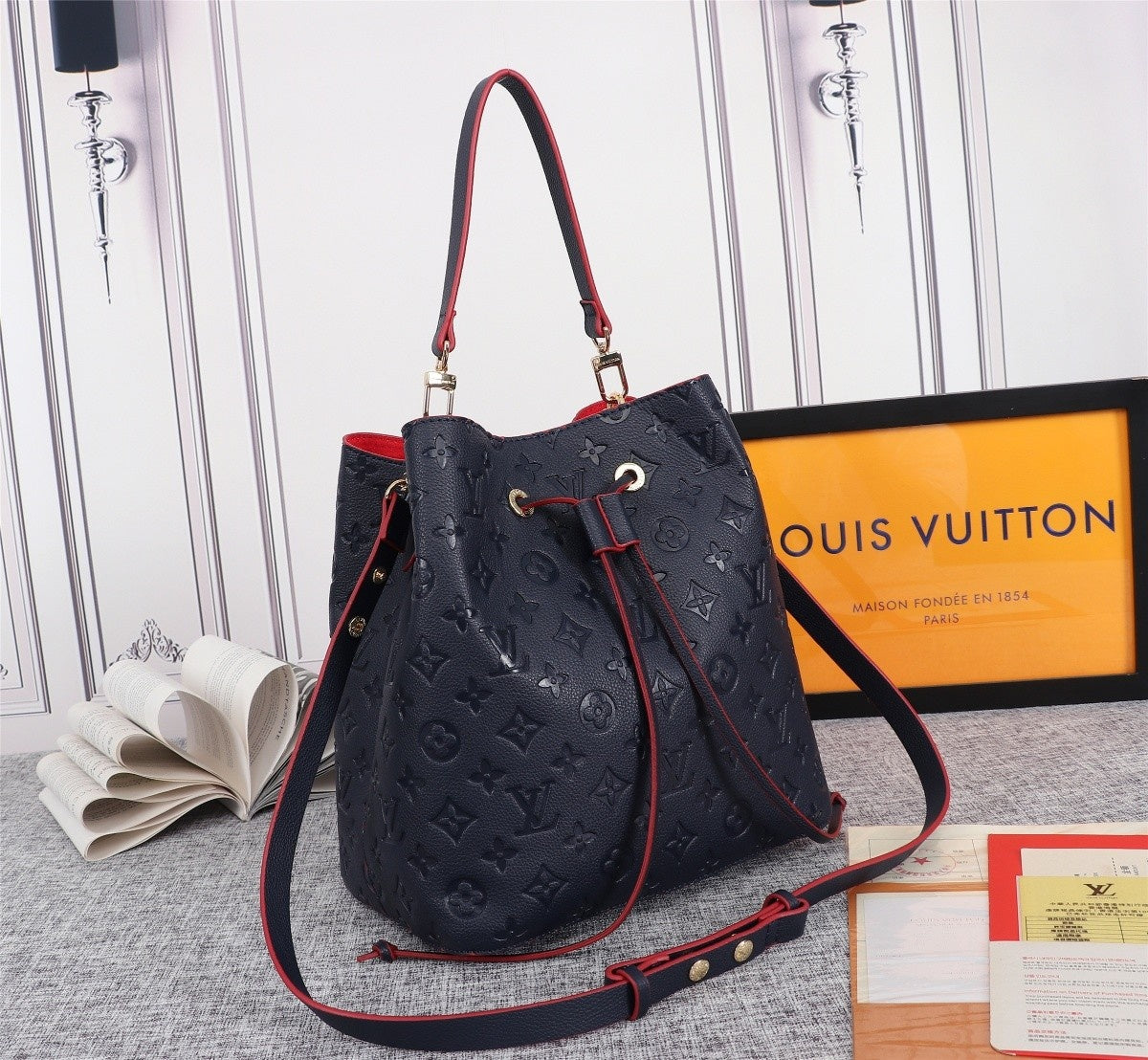 2XE60BDE Stylish leather bag