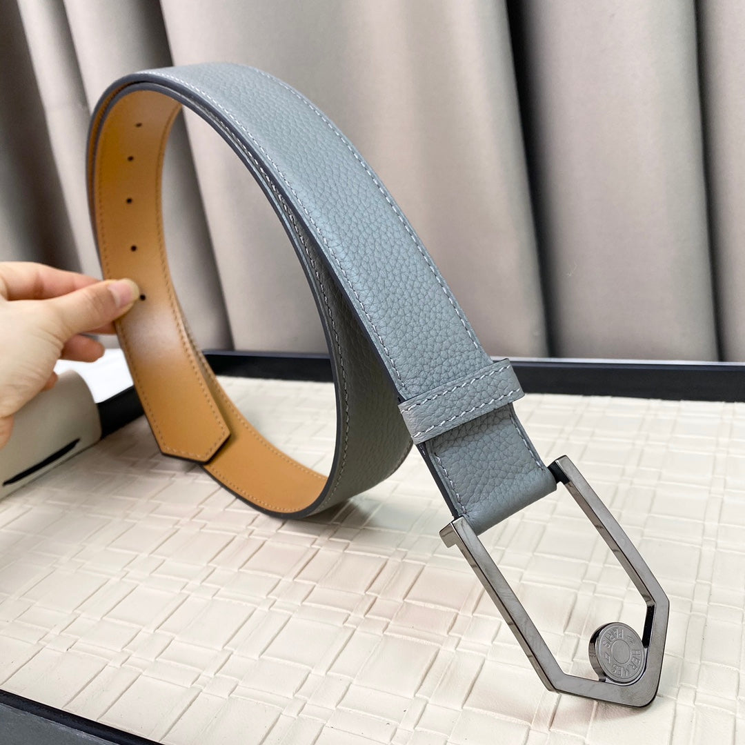 14H105PDE Stylish High quality belt With full package