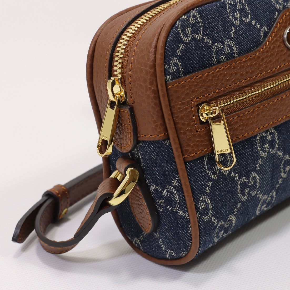 XB18BDE Stylish leather bag