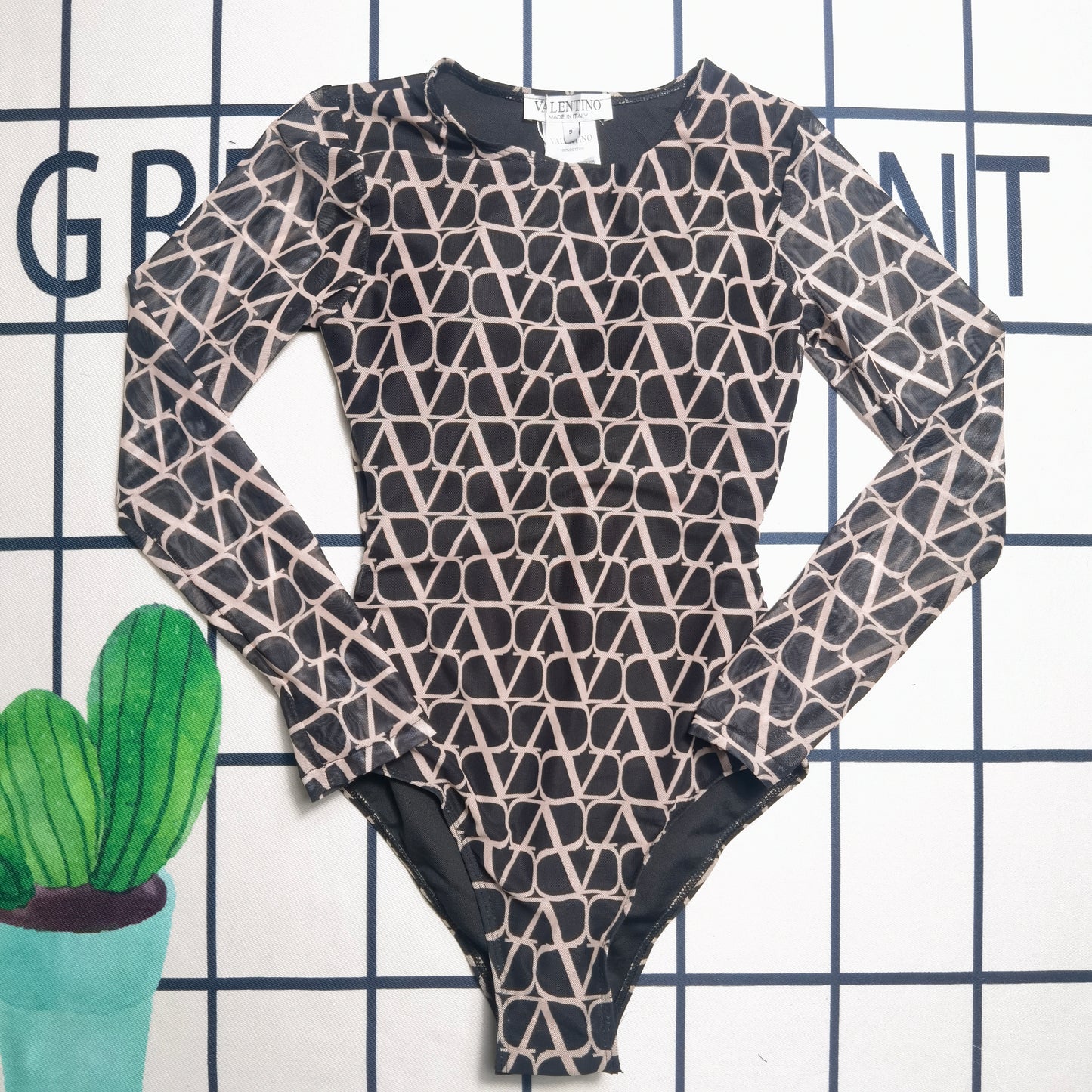 14VL19YDE Stylish Long sleeve swimsuit