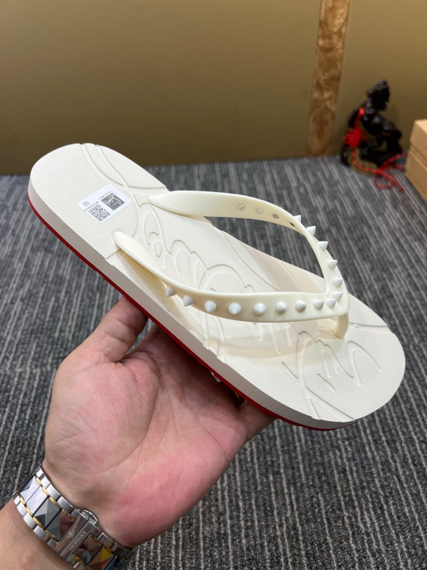 535ZA290ZDE Stylish Slippers