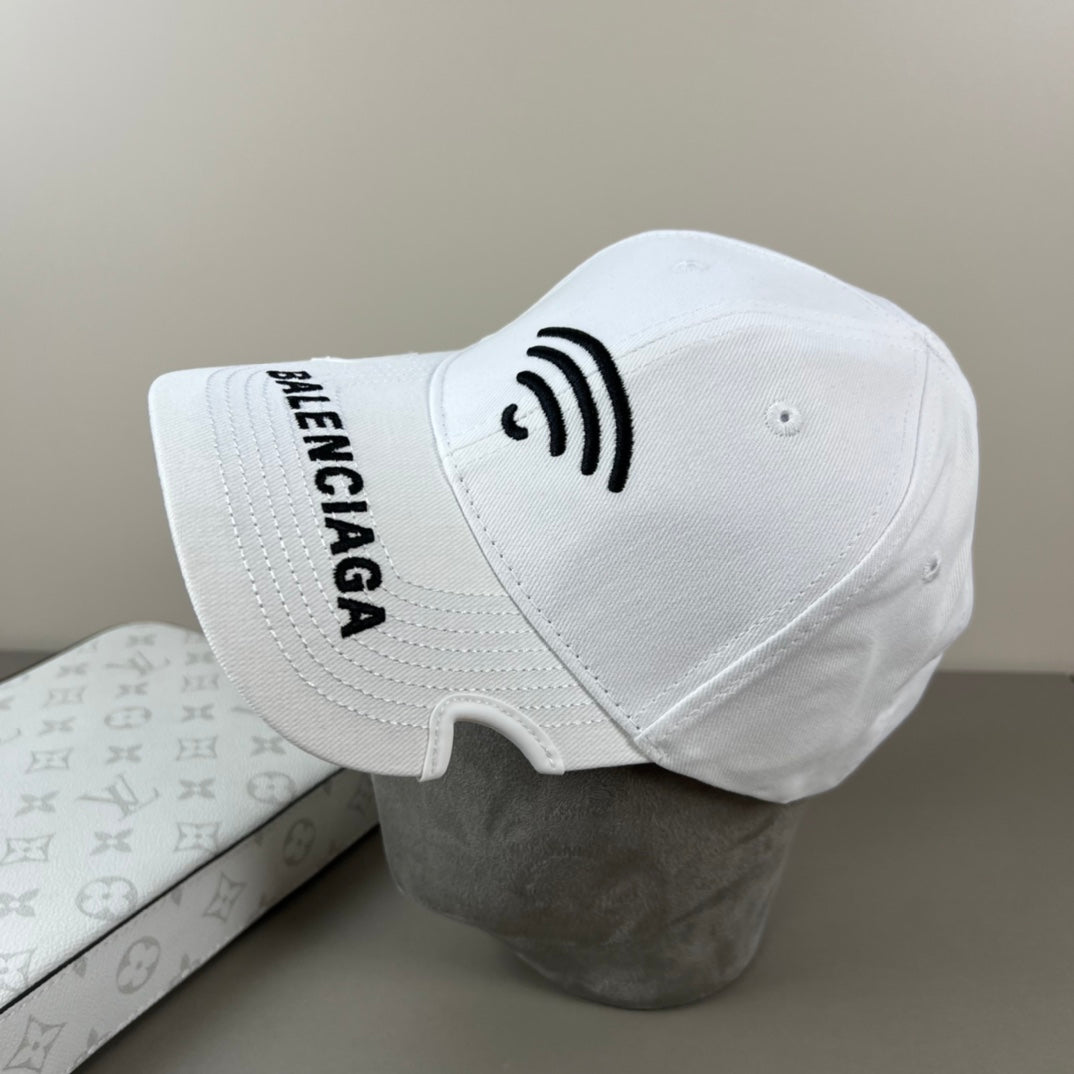 125ZJ526MDE Stylish hats
