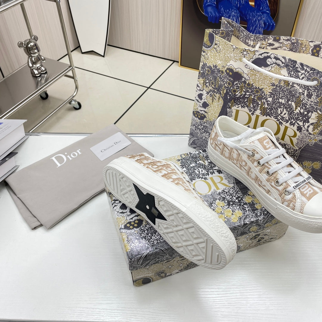 1XD65ZDE Stylish shoes