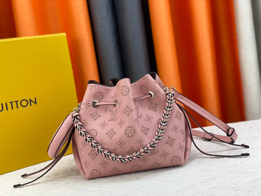 165NE98BDE Stylish leather bag