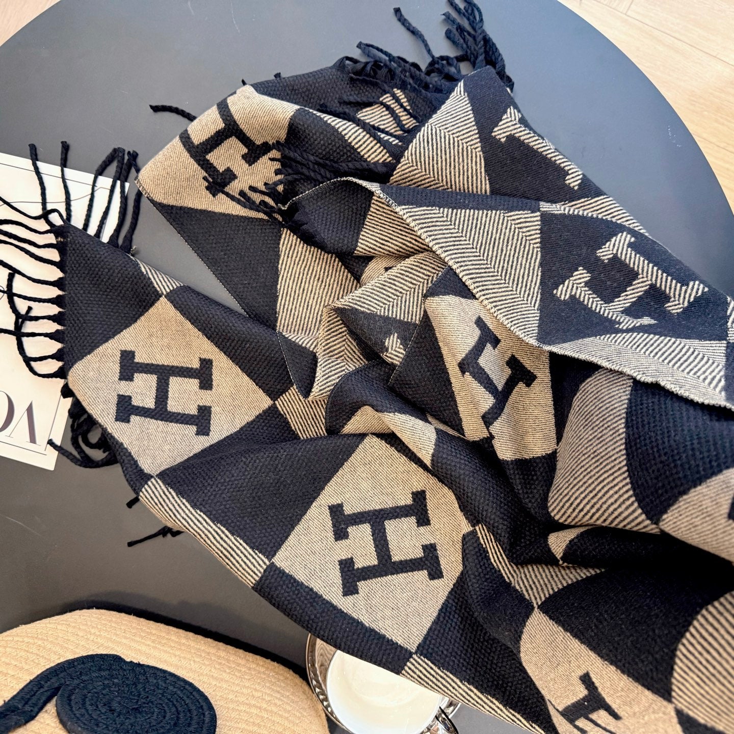 185ZH36WDE Stylish Winter Scarves