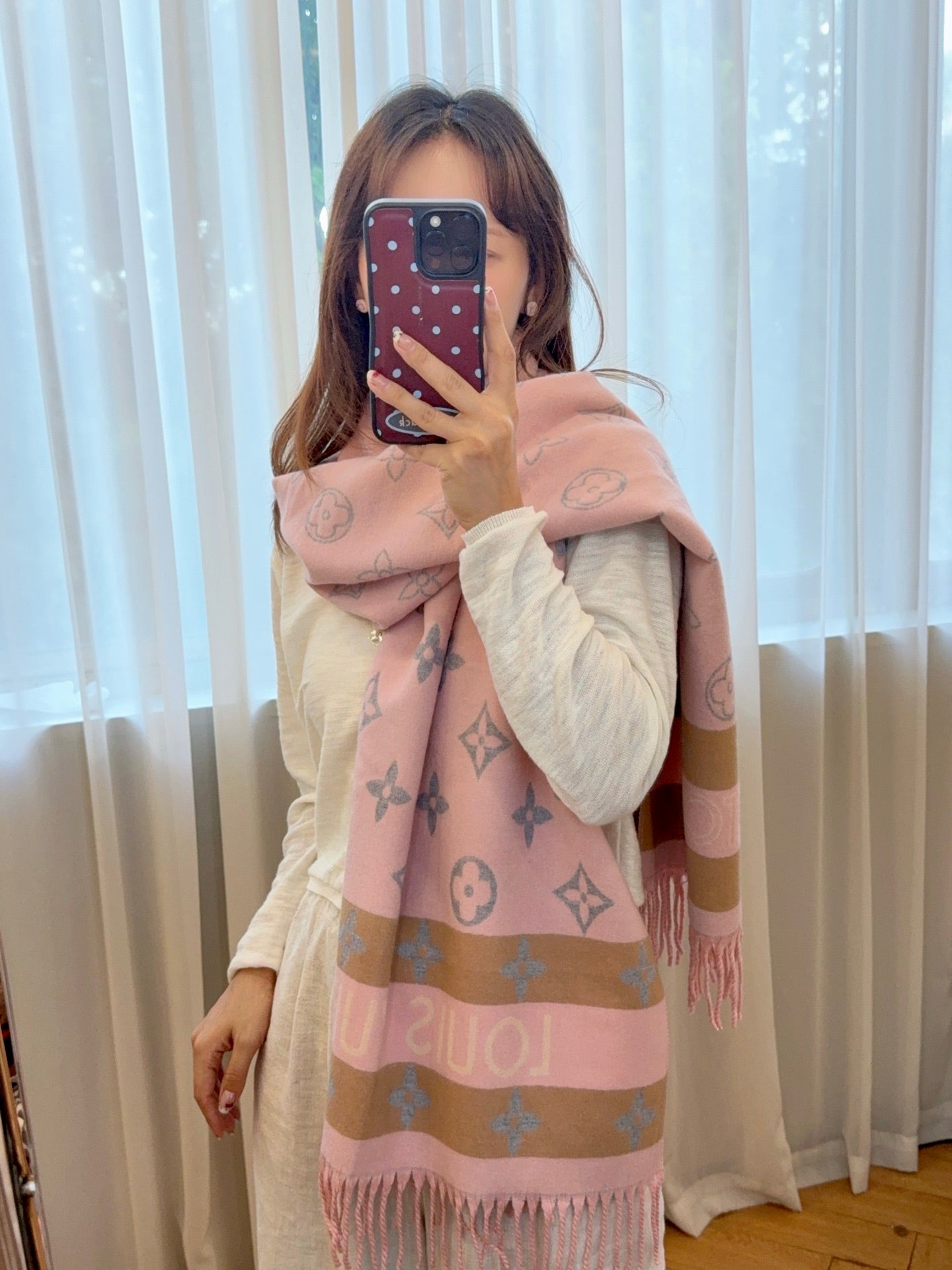 185ZE69WDE Stylish Winter Scarves