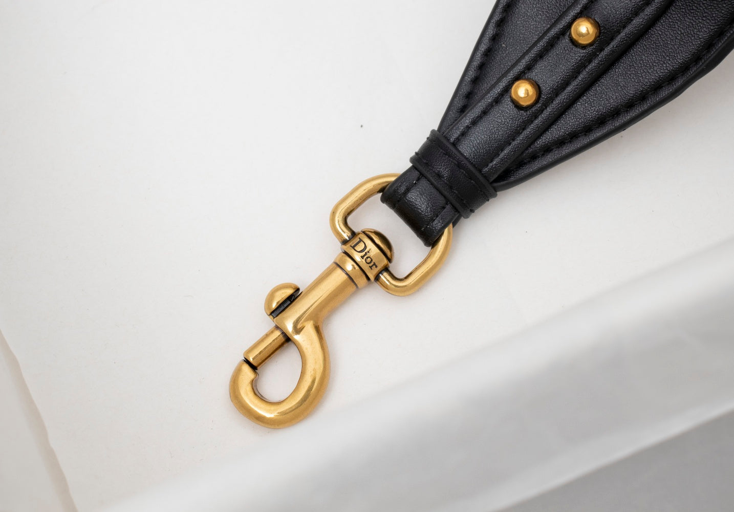 5D11BDE Stylish leather bag