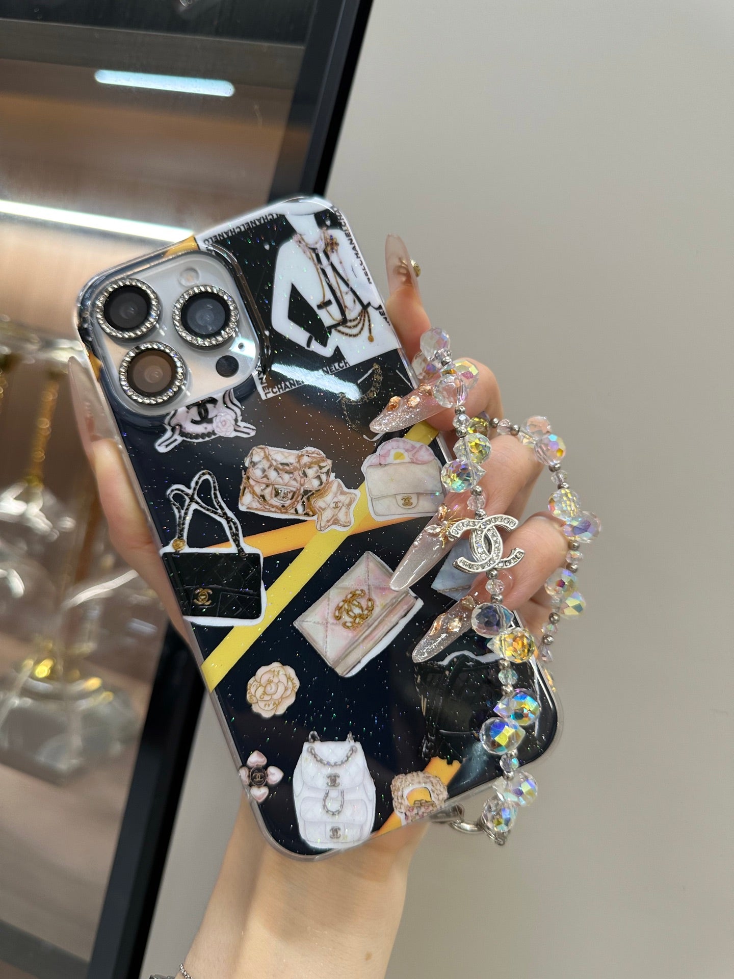 165RC78ADE Stylish Phone Case