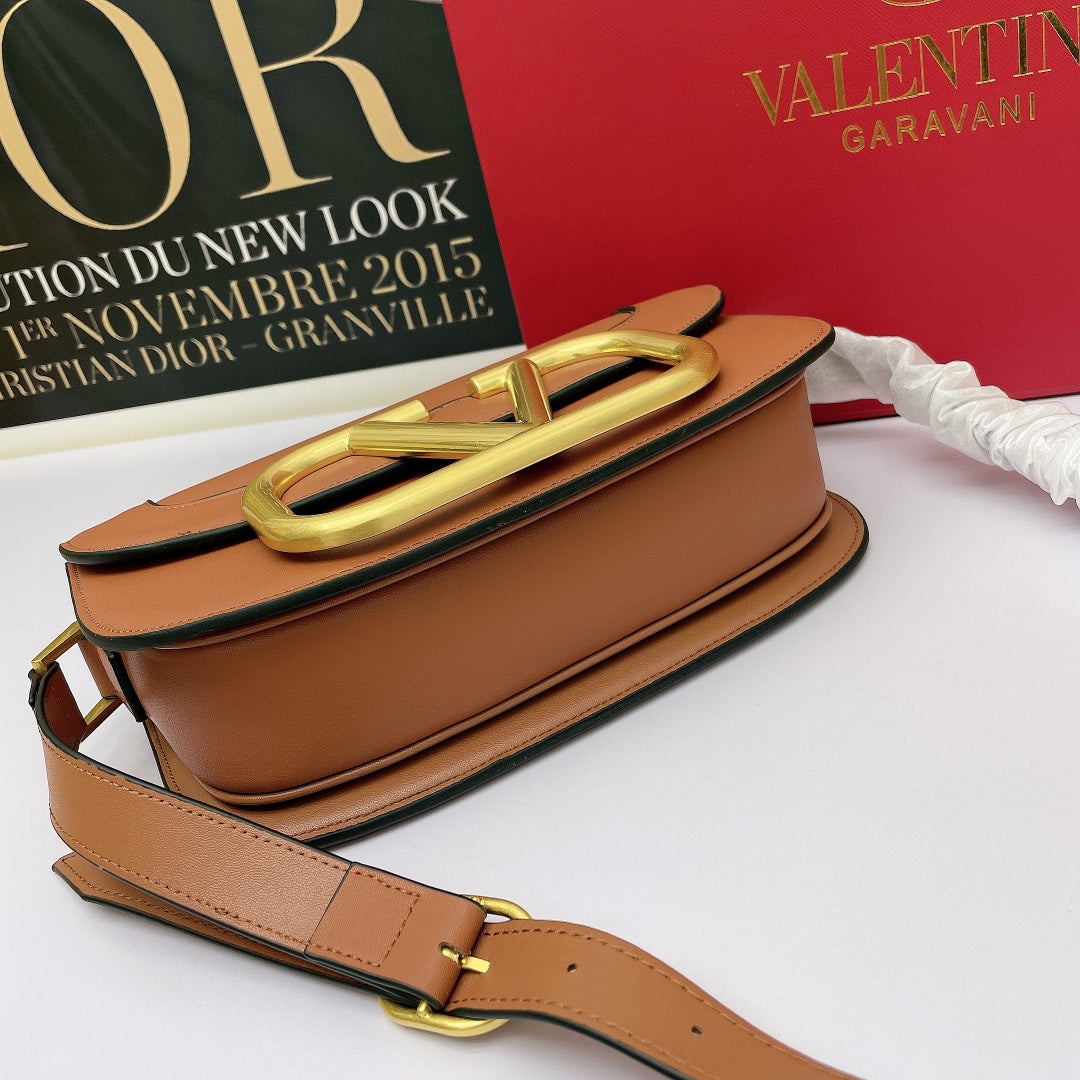 5A45BDE Stylish leather bag