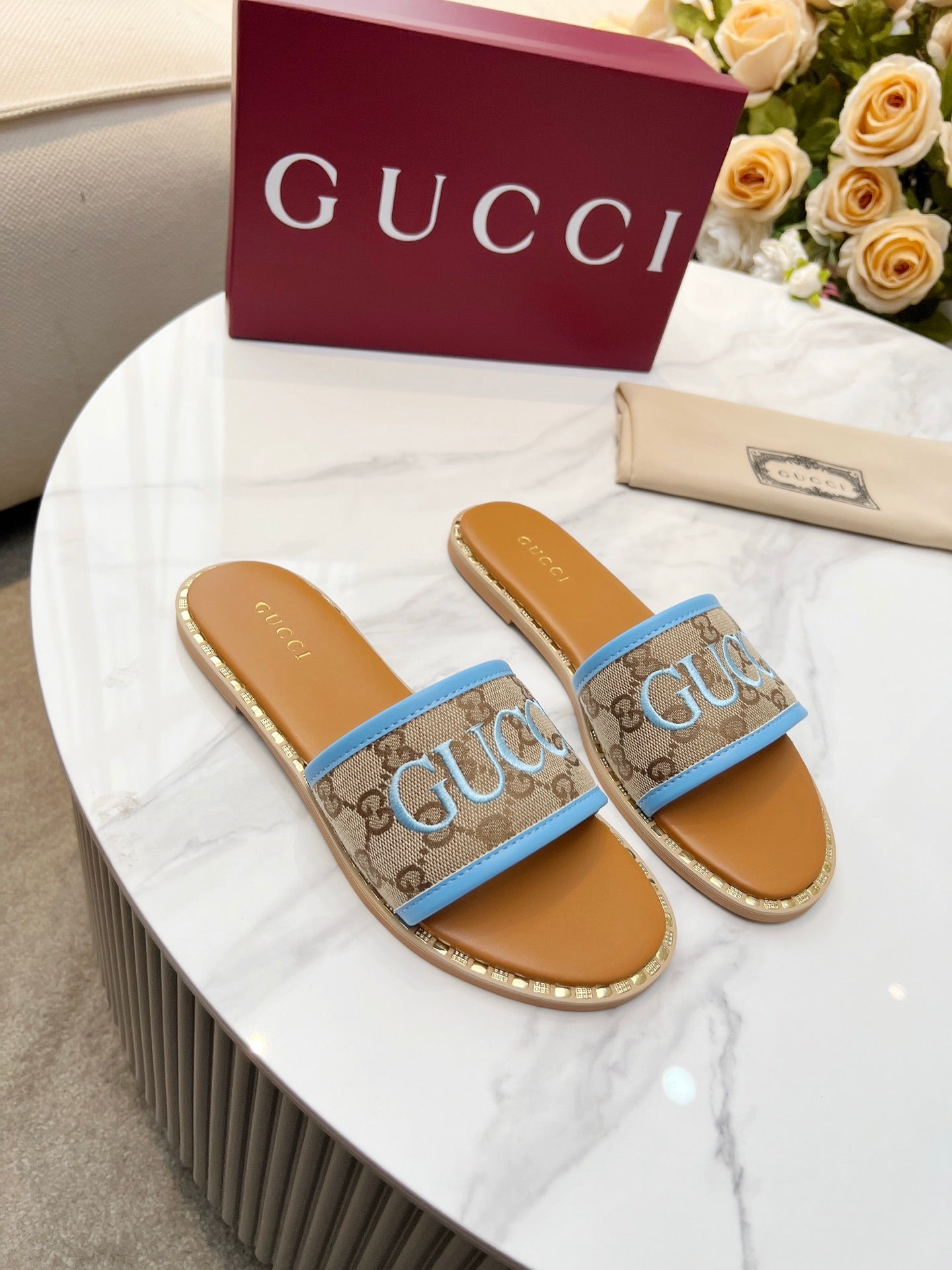 255QB29ZDE Stylish leather Slippers