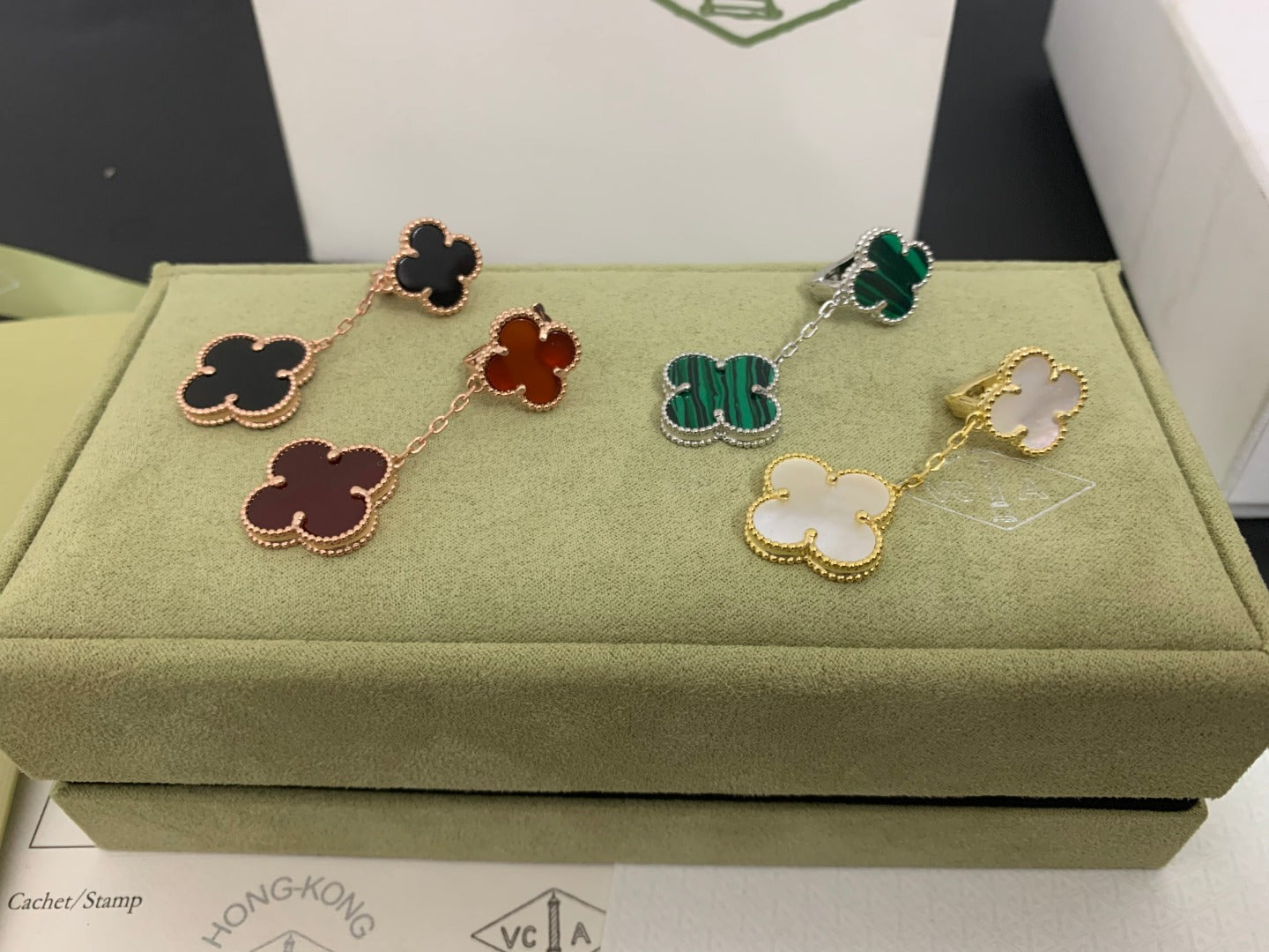 1XVA188EDE Stylish Earrings