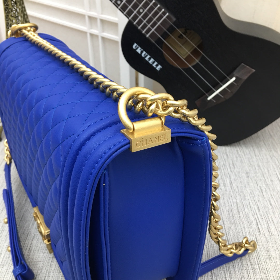 5C60BDE Stylish leather bag
