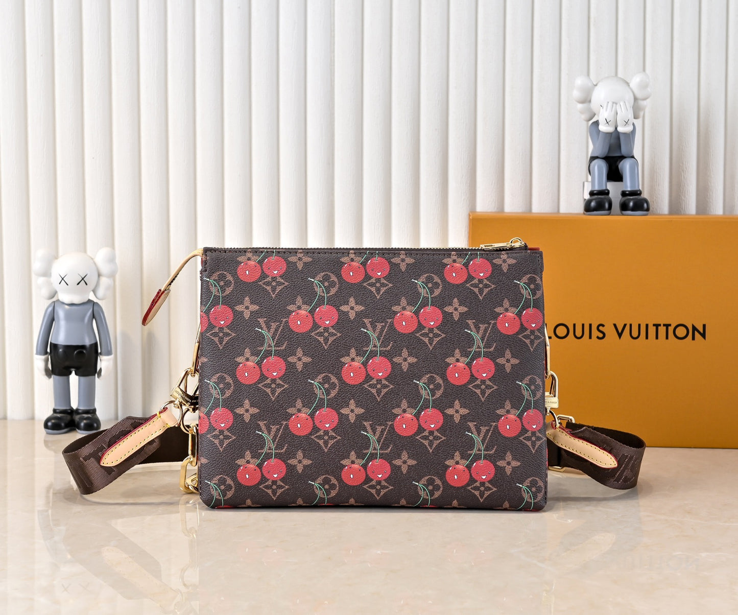 15RE29BDE Stylish bag