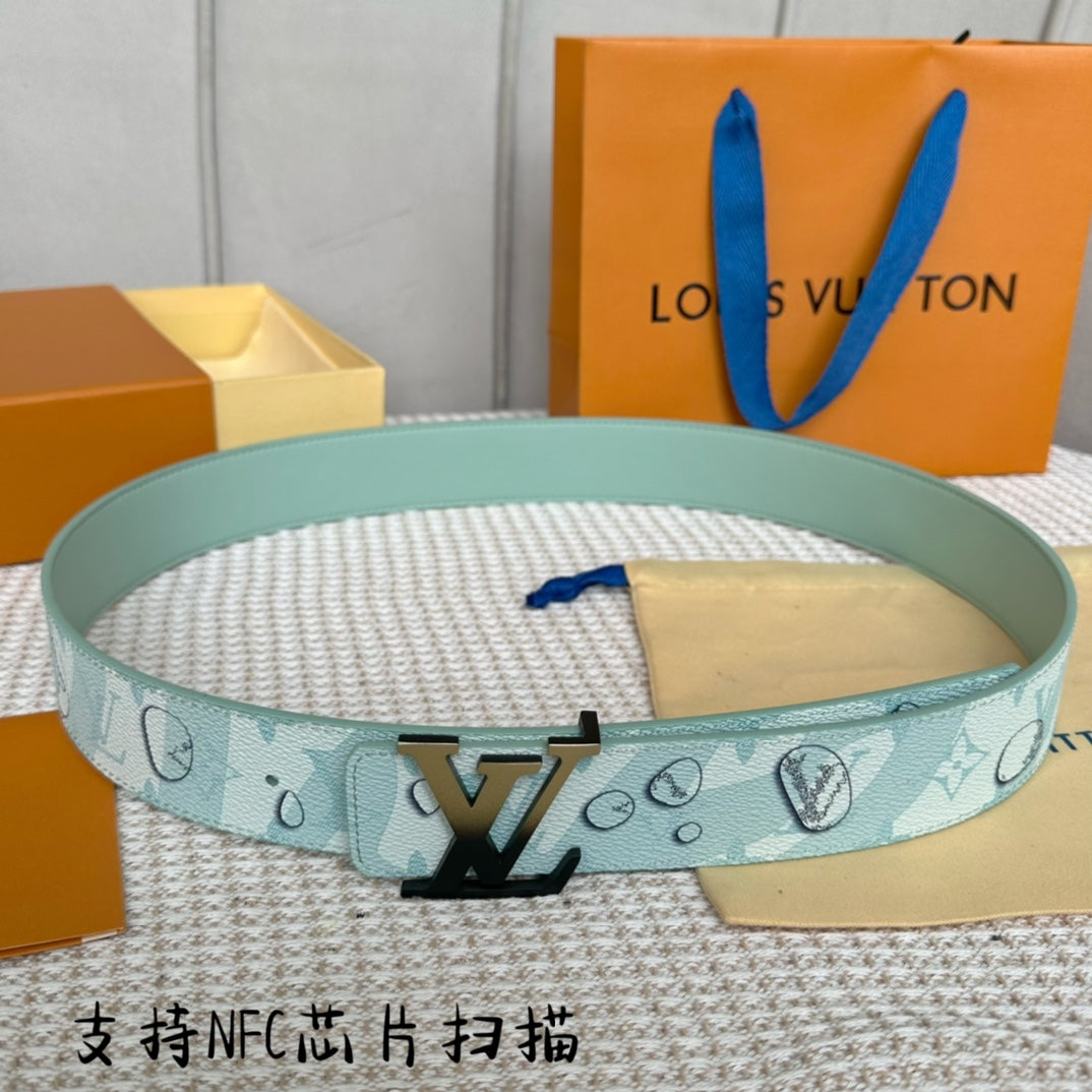 14E139PDE Stylish High quality leather belt With full package