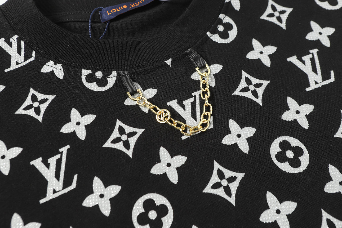 145RE152UDE Stylish T-shirt