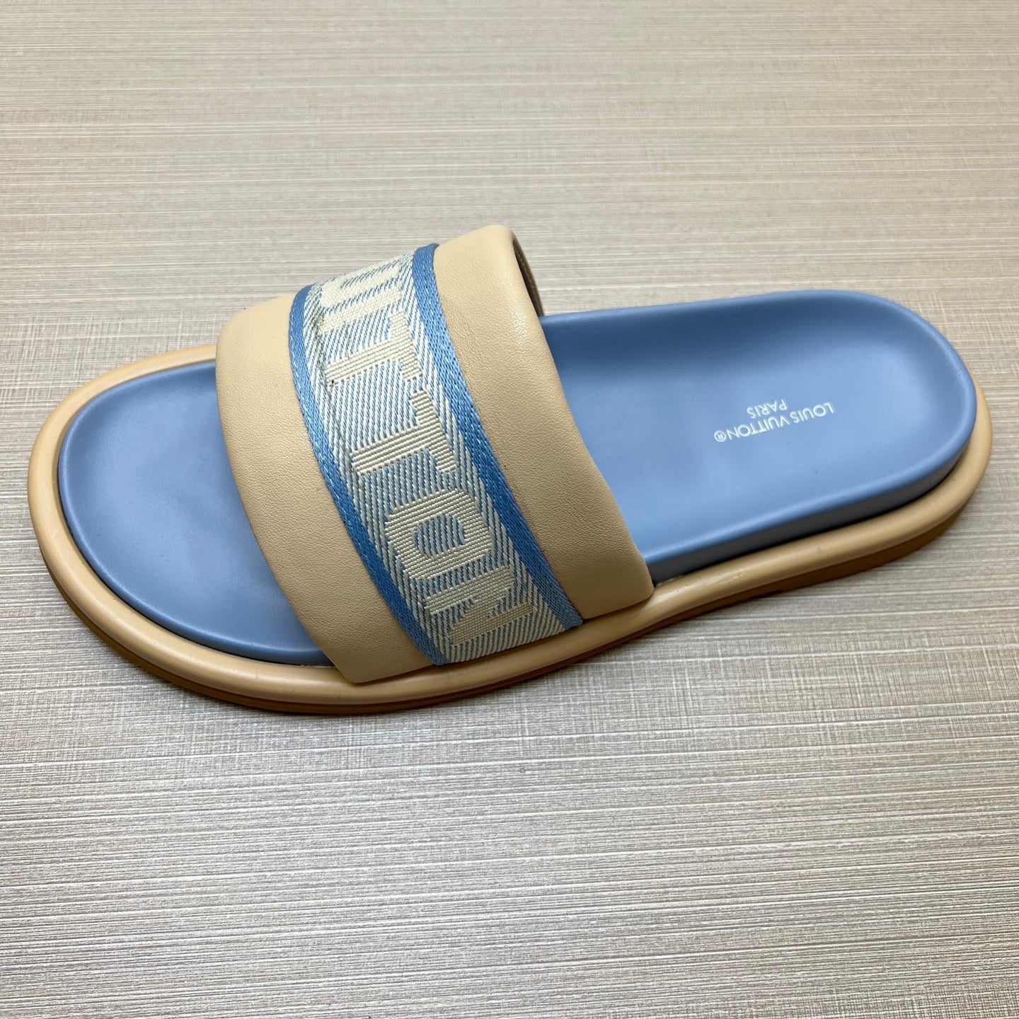 535ZE298ZDE Stylish Slippers