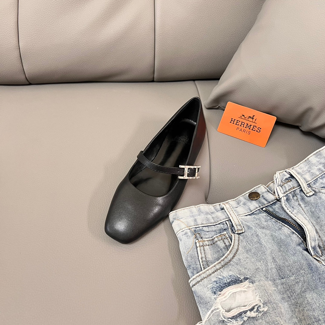 1JE1ZDE Stylish leather boots