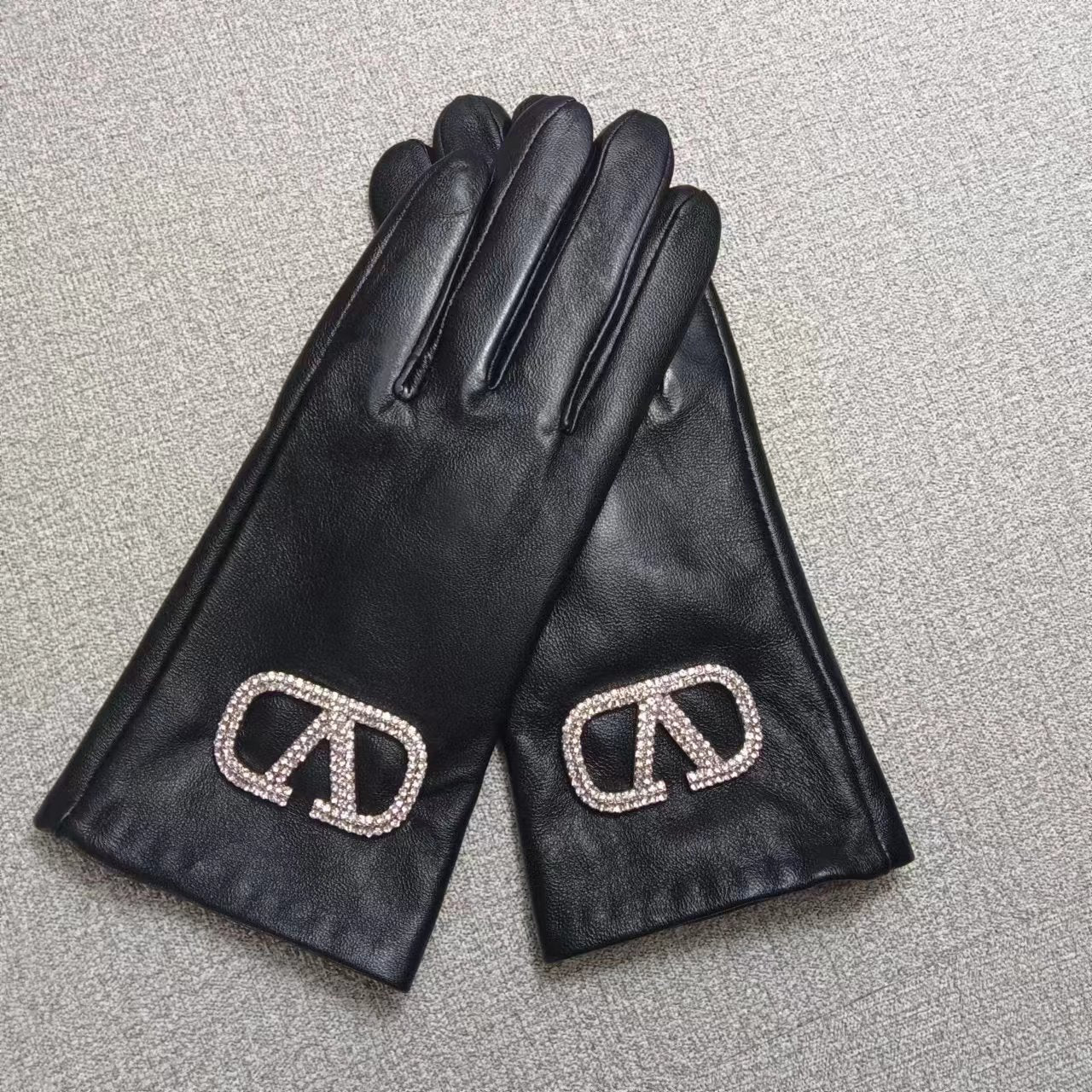 24VL91SDE Stylish gloves