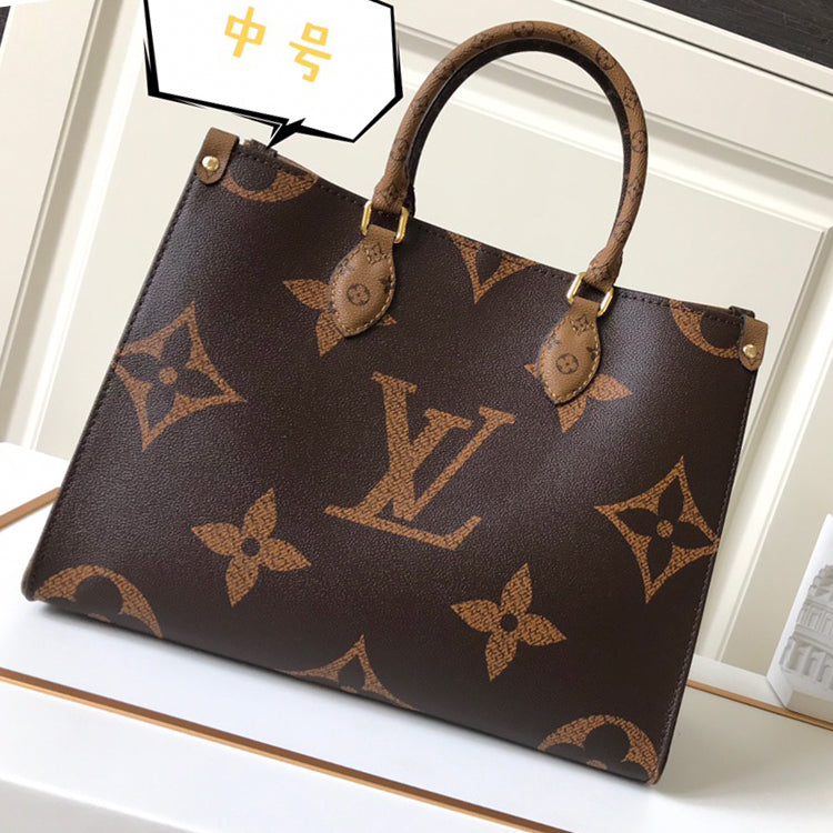 1E41BDE Stylish leather bag