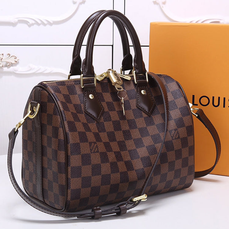 2E16BDE Stylish leather bag