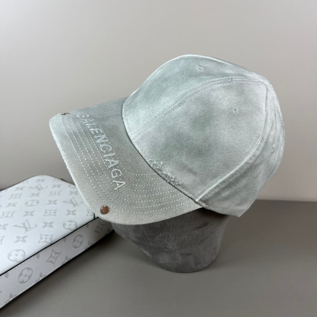 125ZJ529MDE Stylish hats
