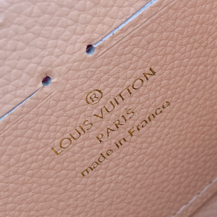 1E06BDE Stylish leather wallets
