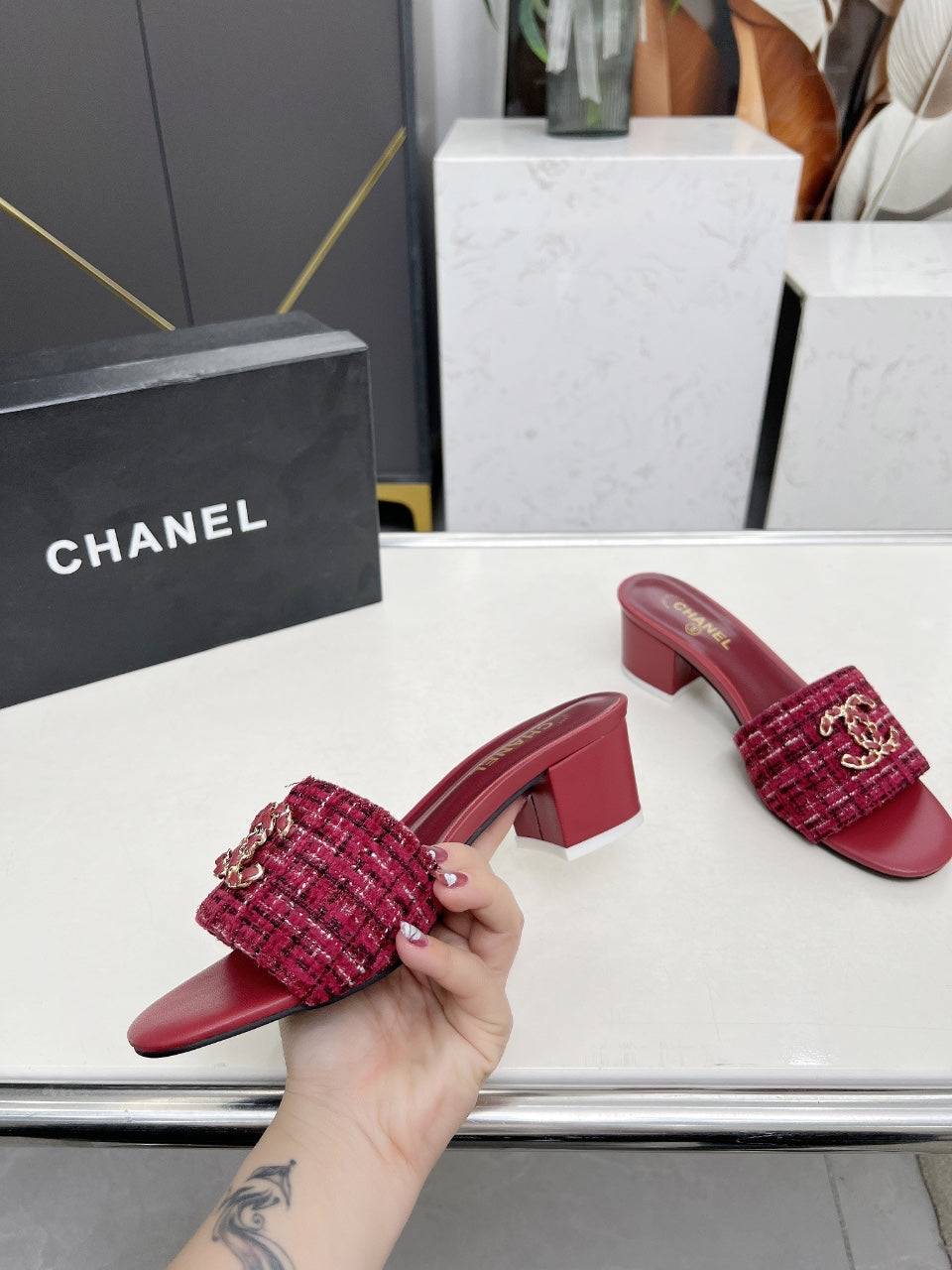255QB30ZDE Stylish leather shoes