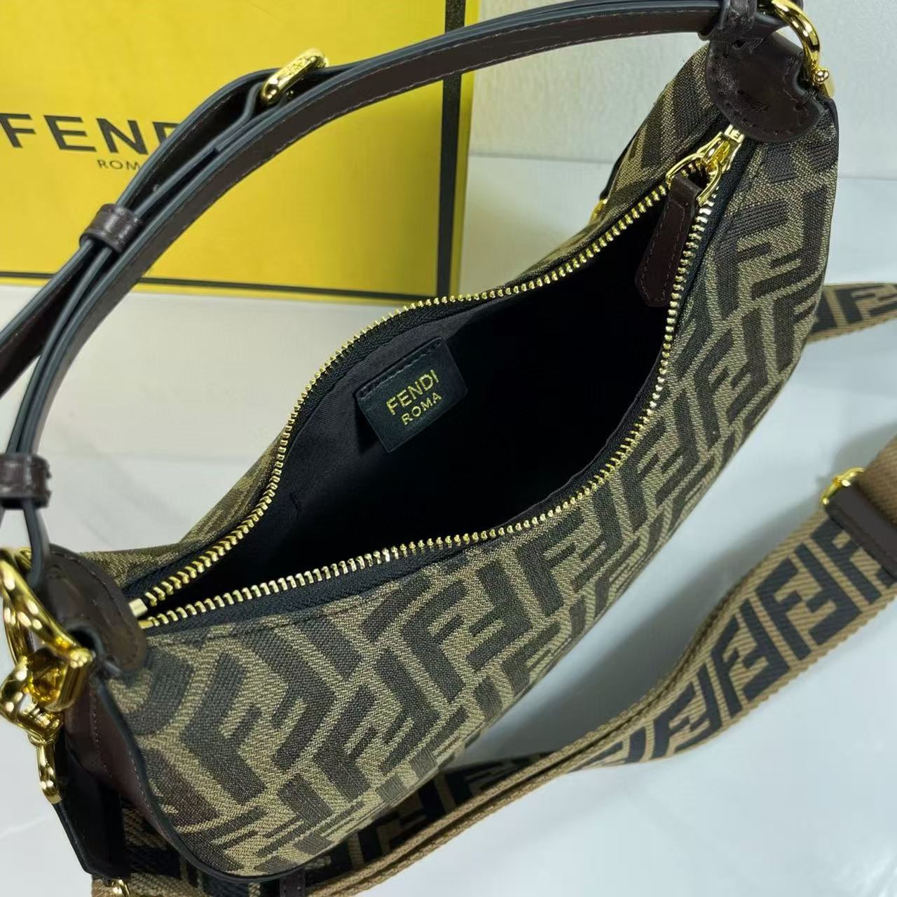 145RF1BDE Stylish canvas bag