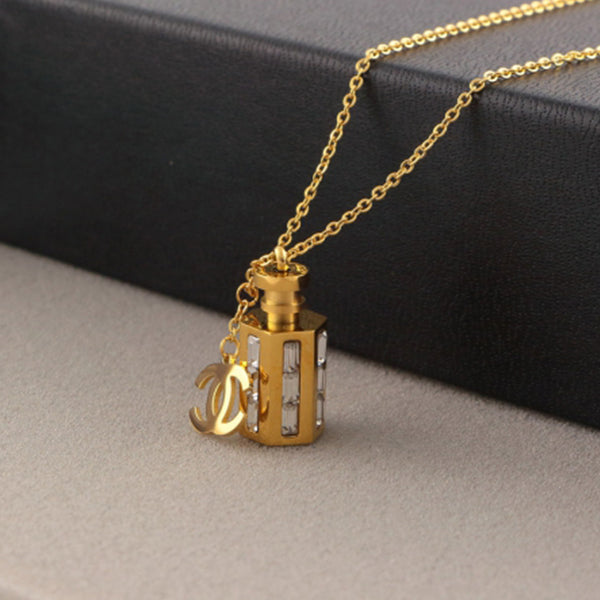 BC82XDE Stylish Necklaces