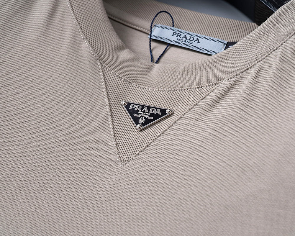125WP67UDE Stylish T-shirts
