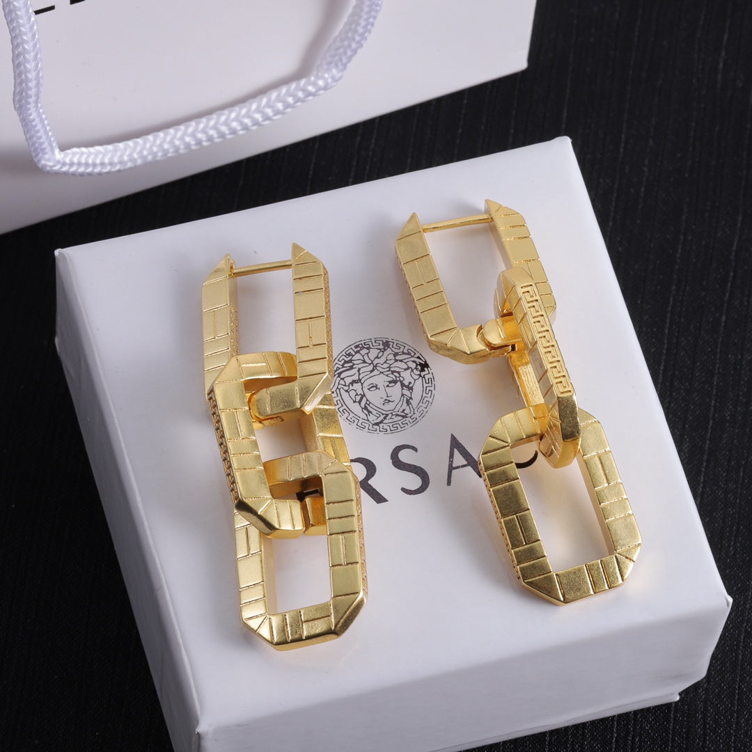 14V389XDE Stylish Earrings Bracelets Necklaces