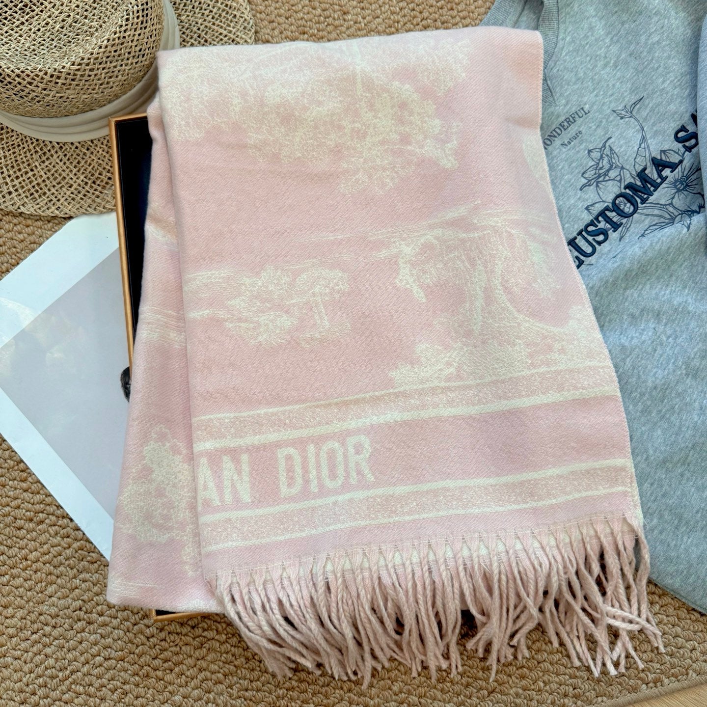 185ZD64WDE Stylish Winter Scarves