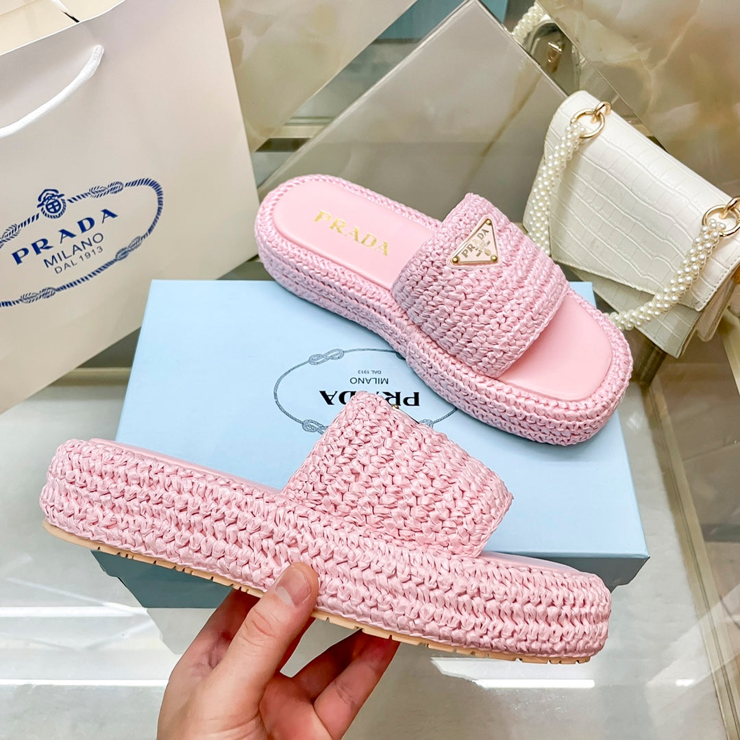 14PD22ZDE Stylish slippers