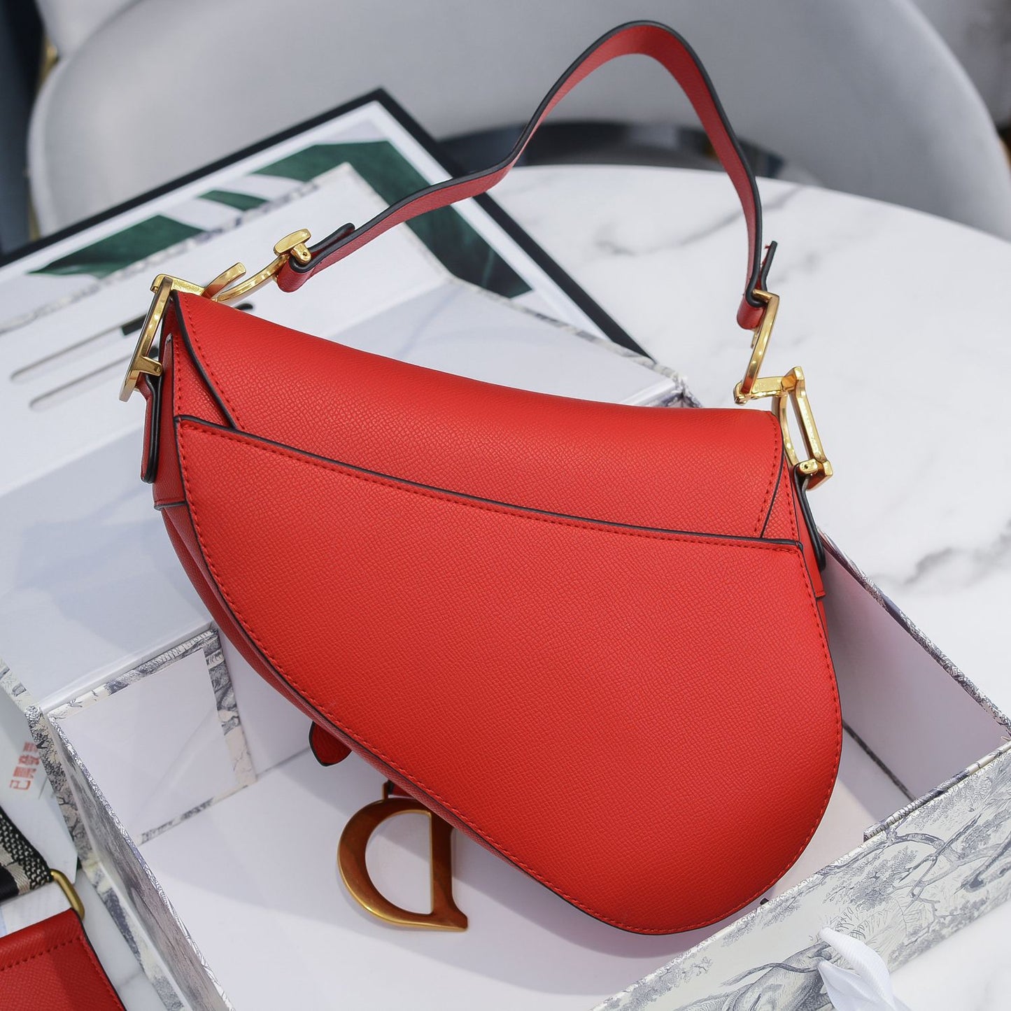 5E15BDE Stylish leather bag