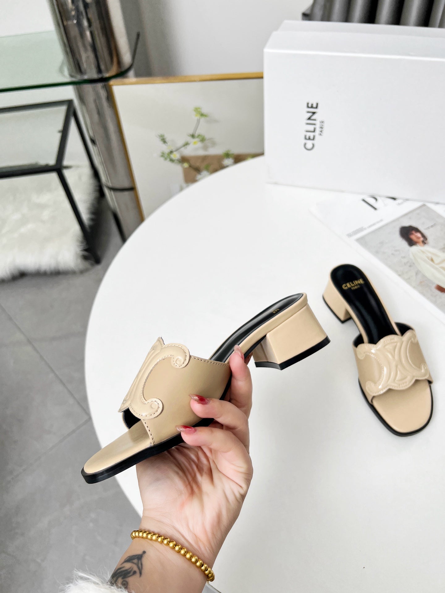 255QA51ZDE Stylish leather shoes