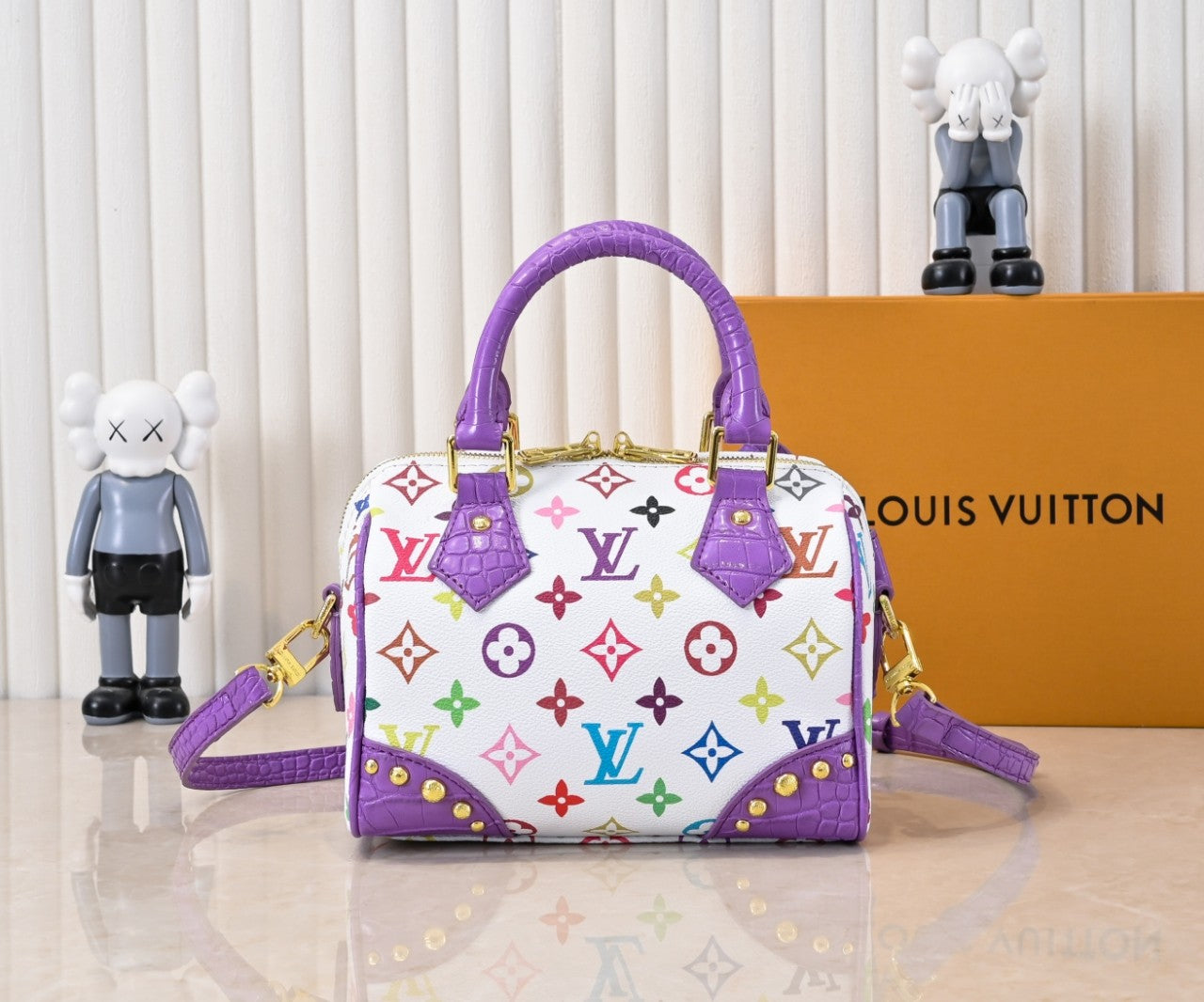 155NE75BDE Stylish leather bag