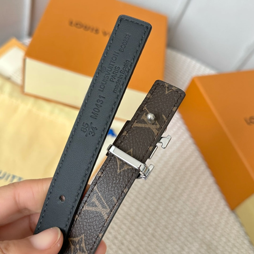 14E146PDE Stylish High quality belt With full package