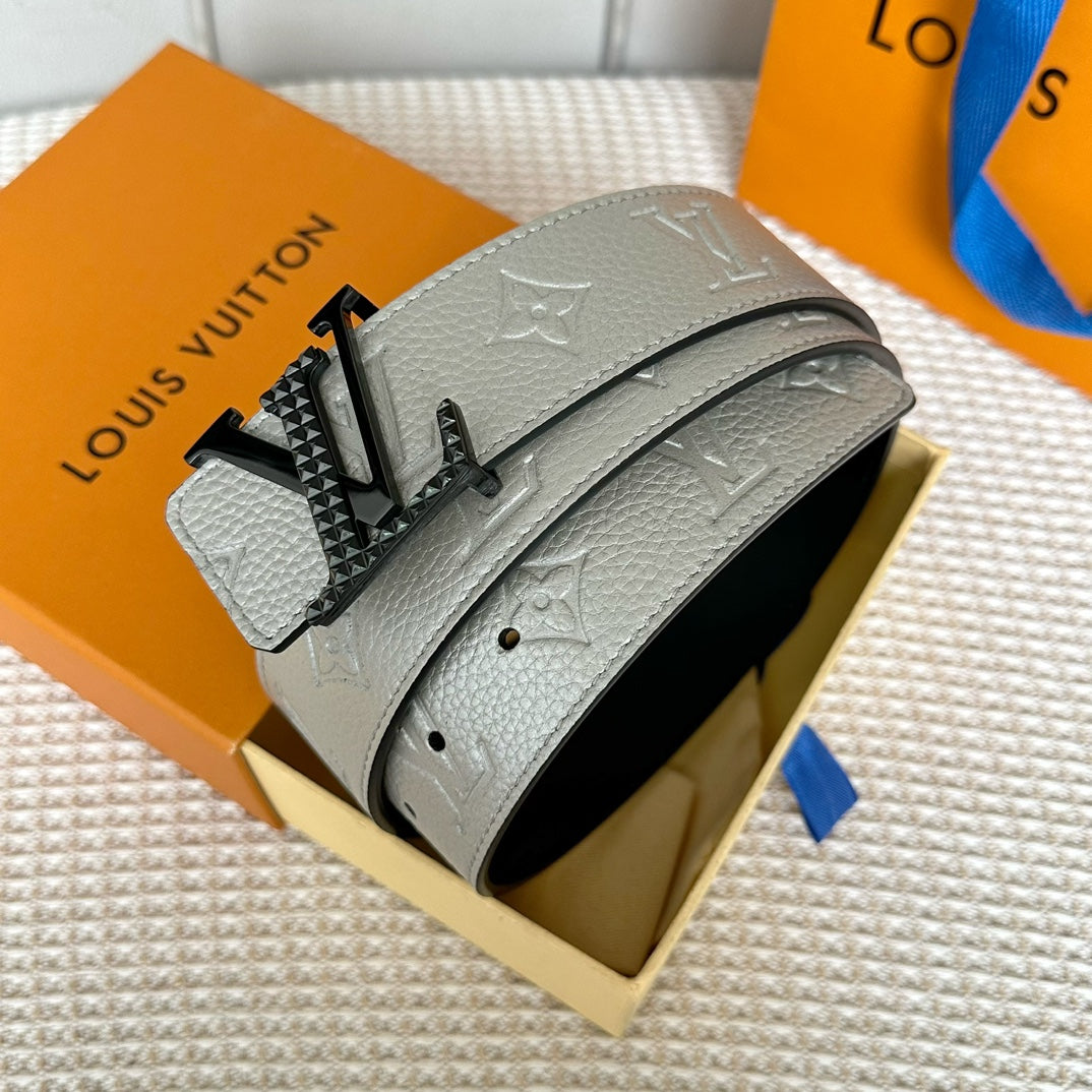 14E133PDE Stylish High quality belt With full package