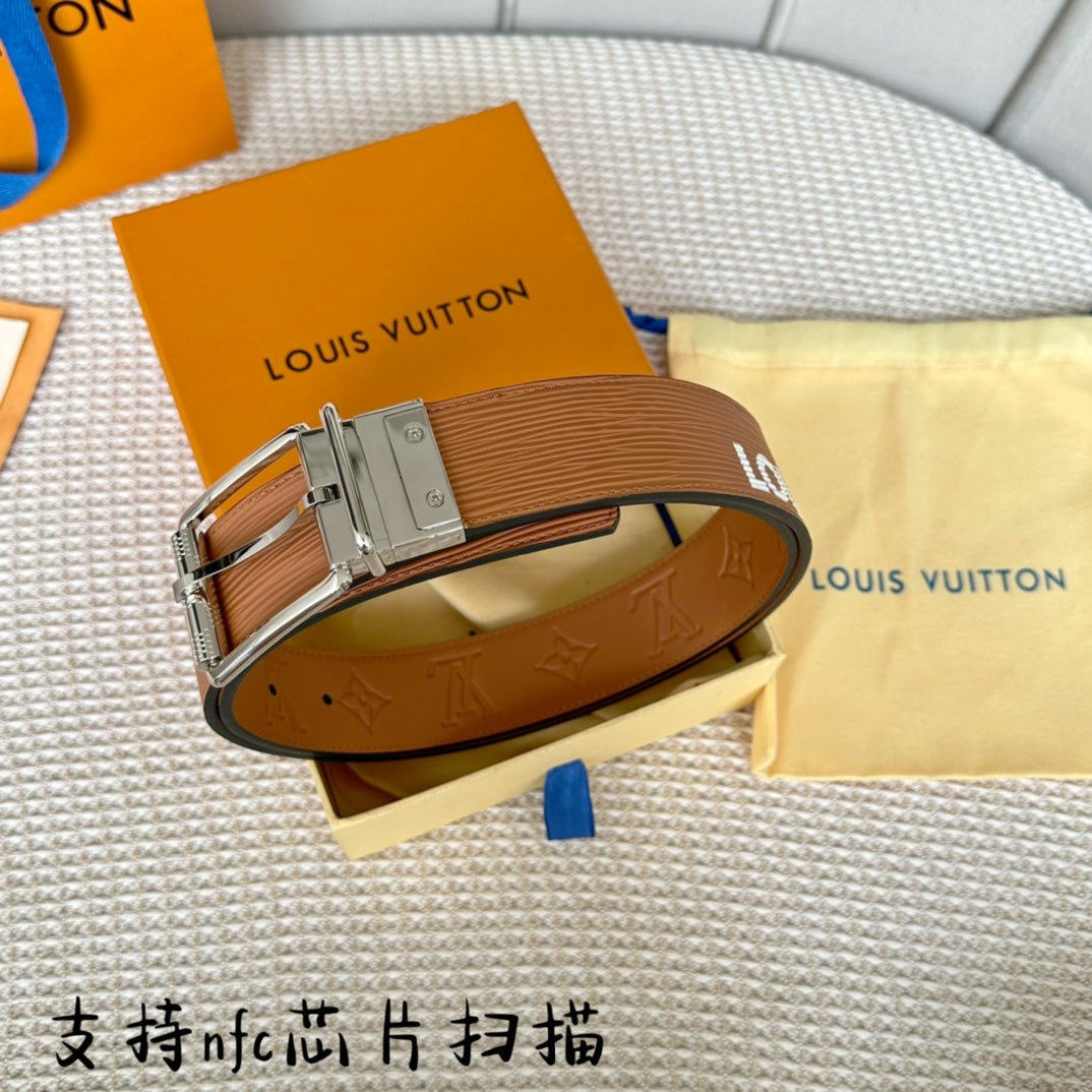 14E148PDE Stylish High quality belt With full package