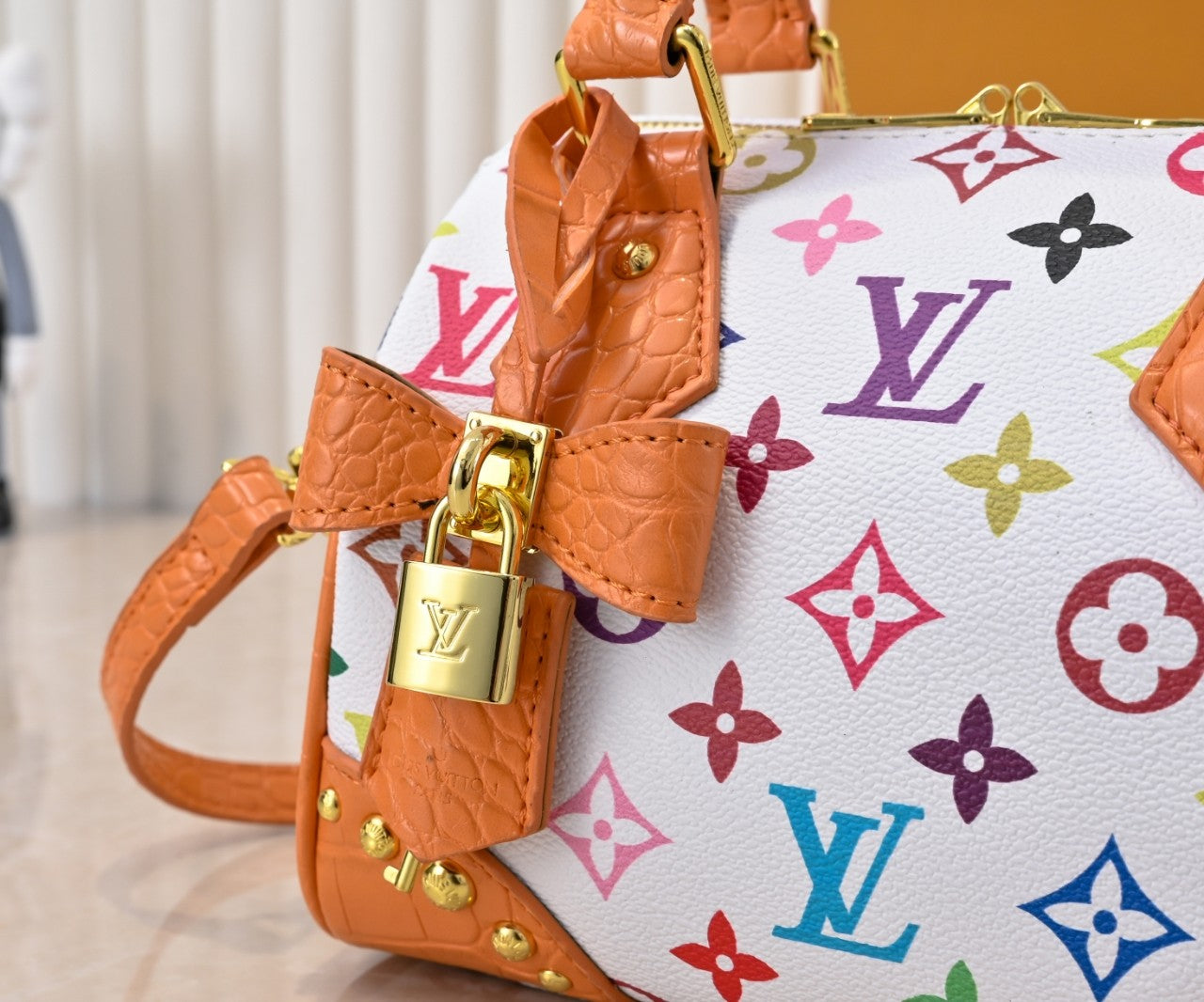 155NE75BDE Stylish leather bag