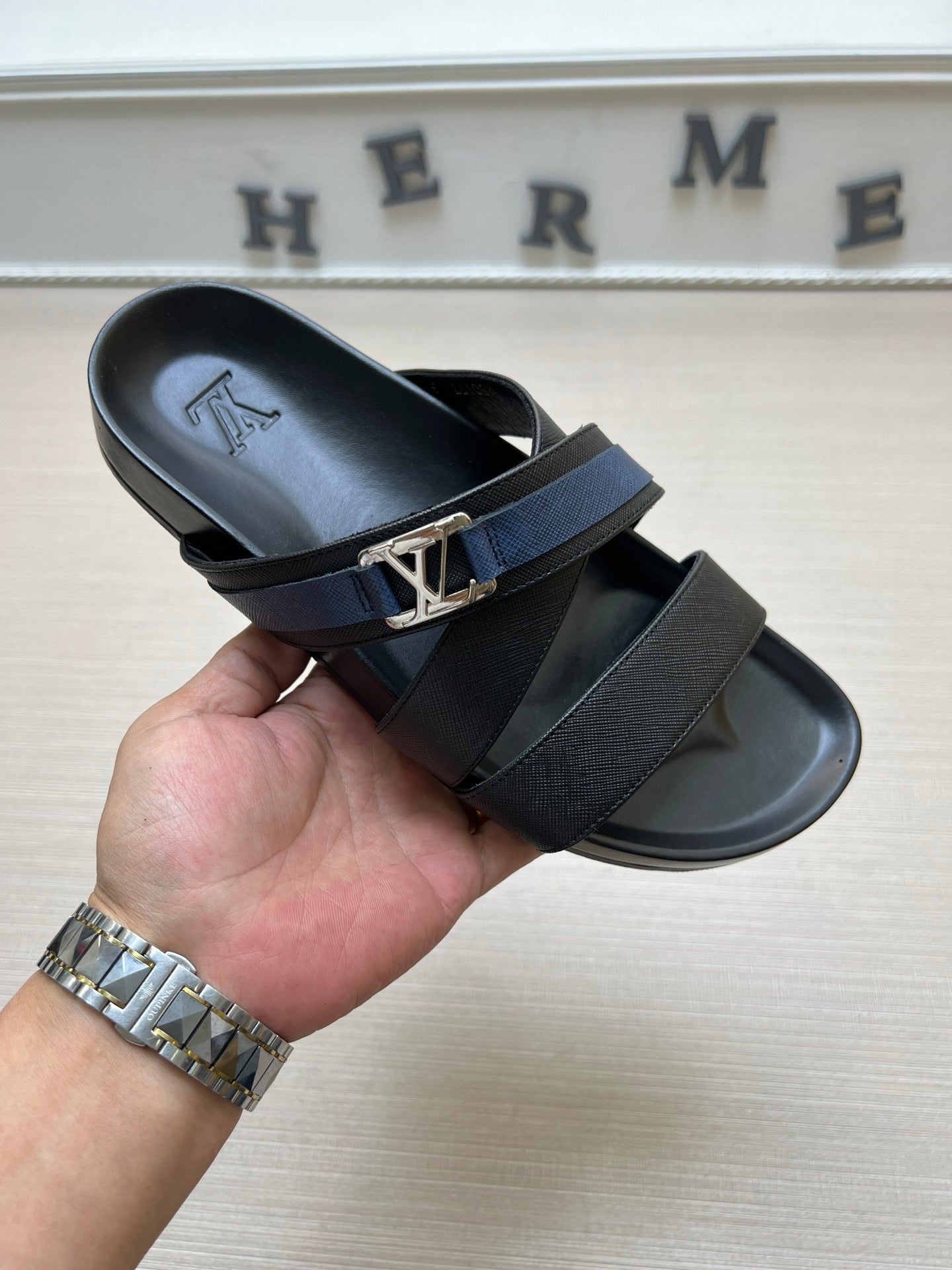 54E88ZDE Stylish slippers
