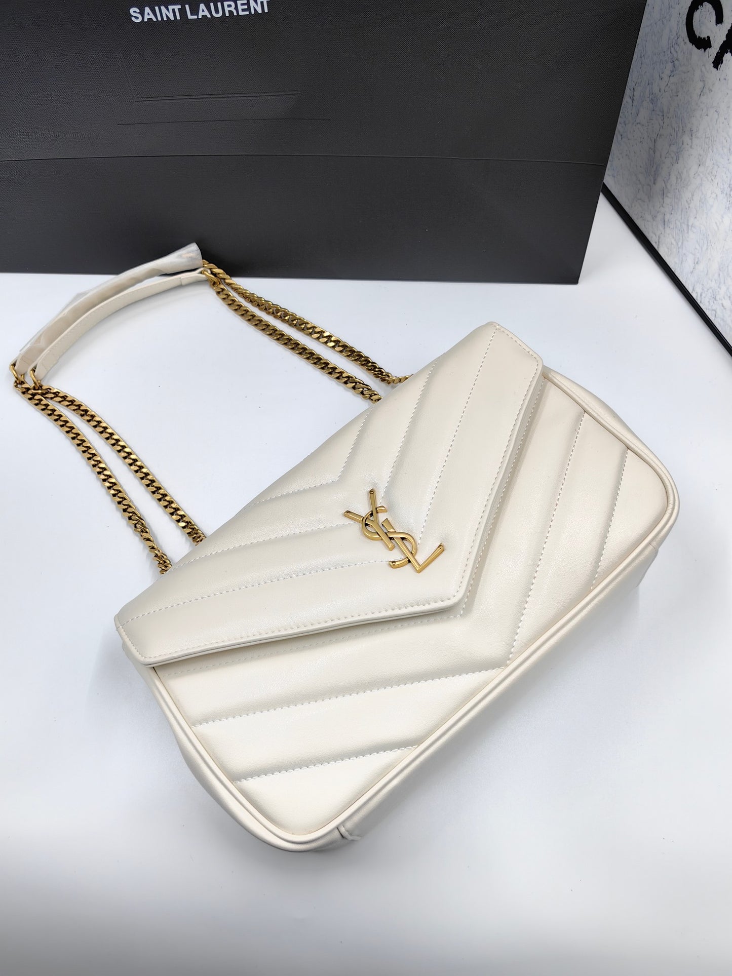 165NSL108BDE Stylish leather bag