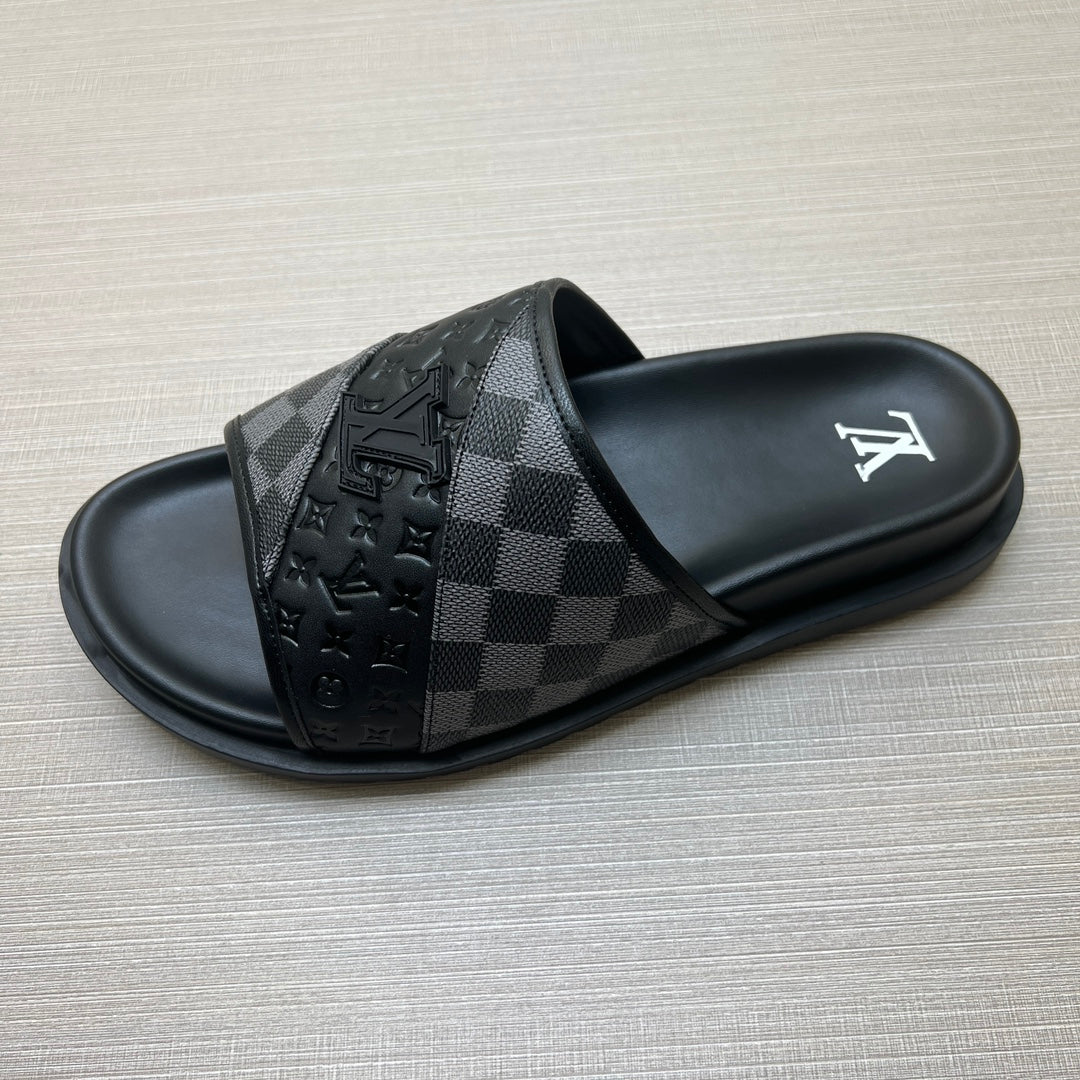 54E2ZDE Stylish slippers
