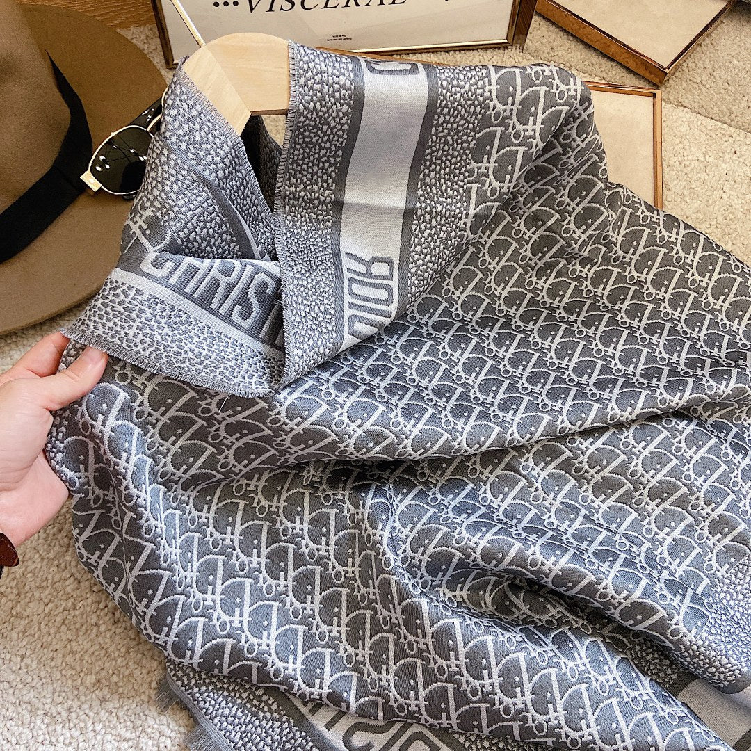 185ZD45WDE Stylish Winter Scarves