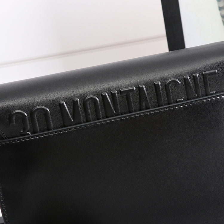 1L48BDE Stylish leather bag