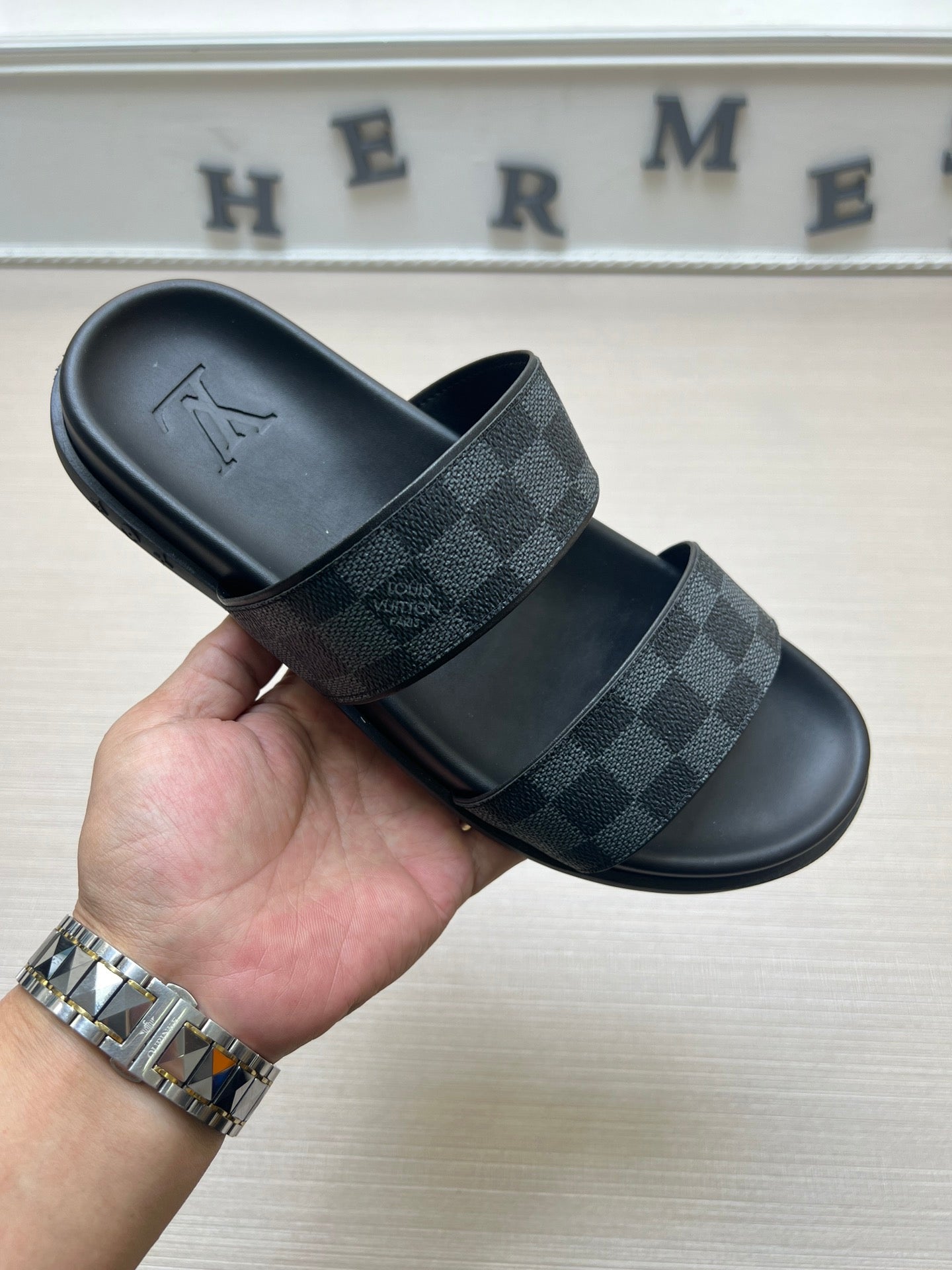 54E59ZDE Stylish slippers