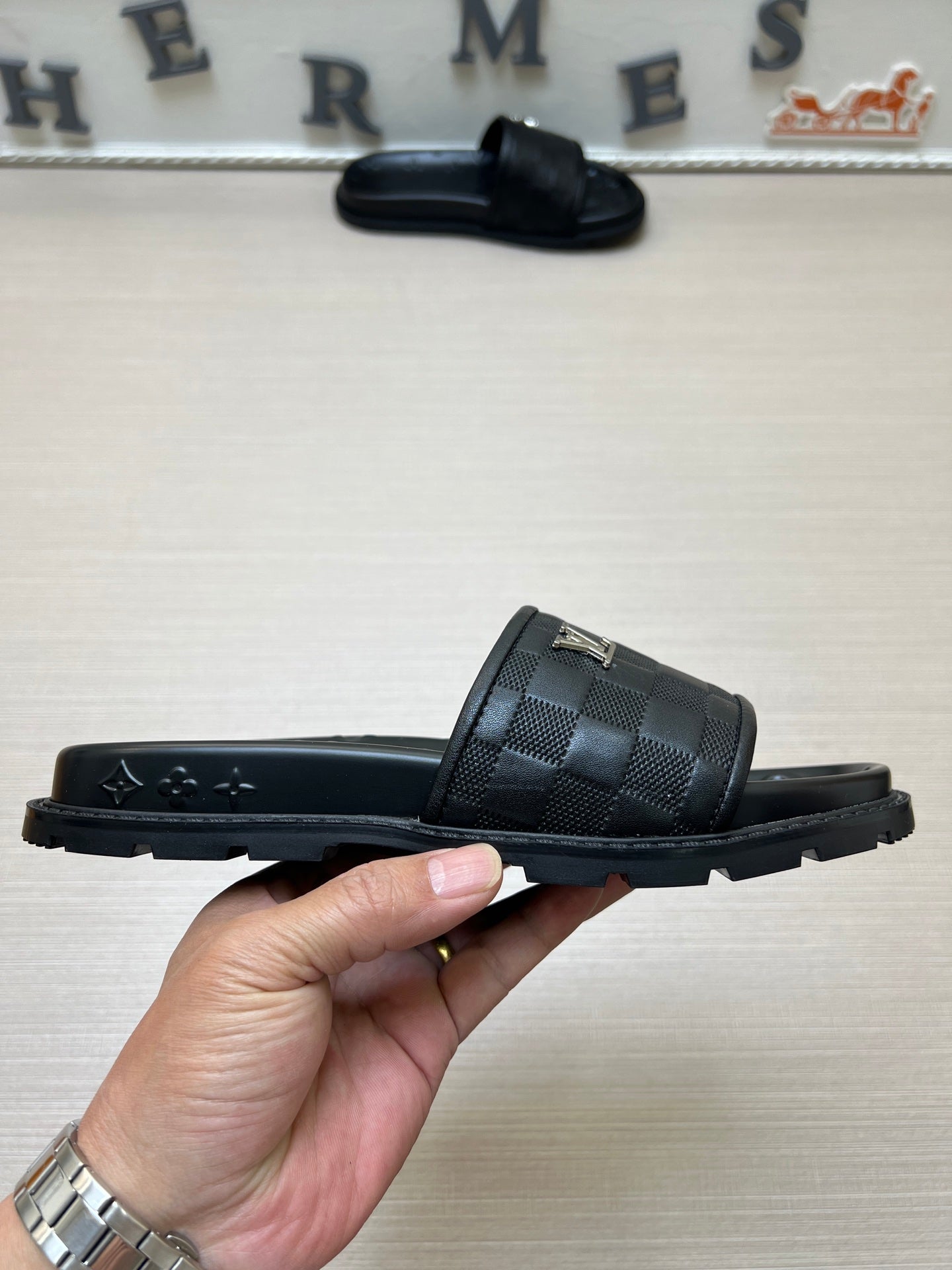 535ZE304ZDE Stylish Slippers