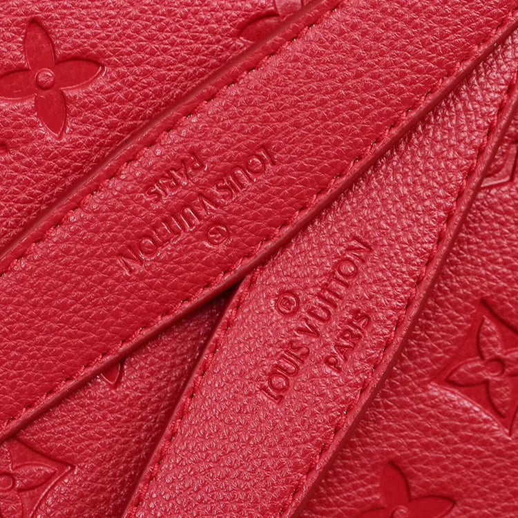 2E24BDE Stylish leather bag