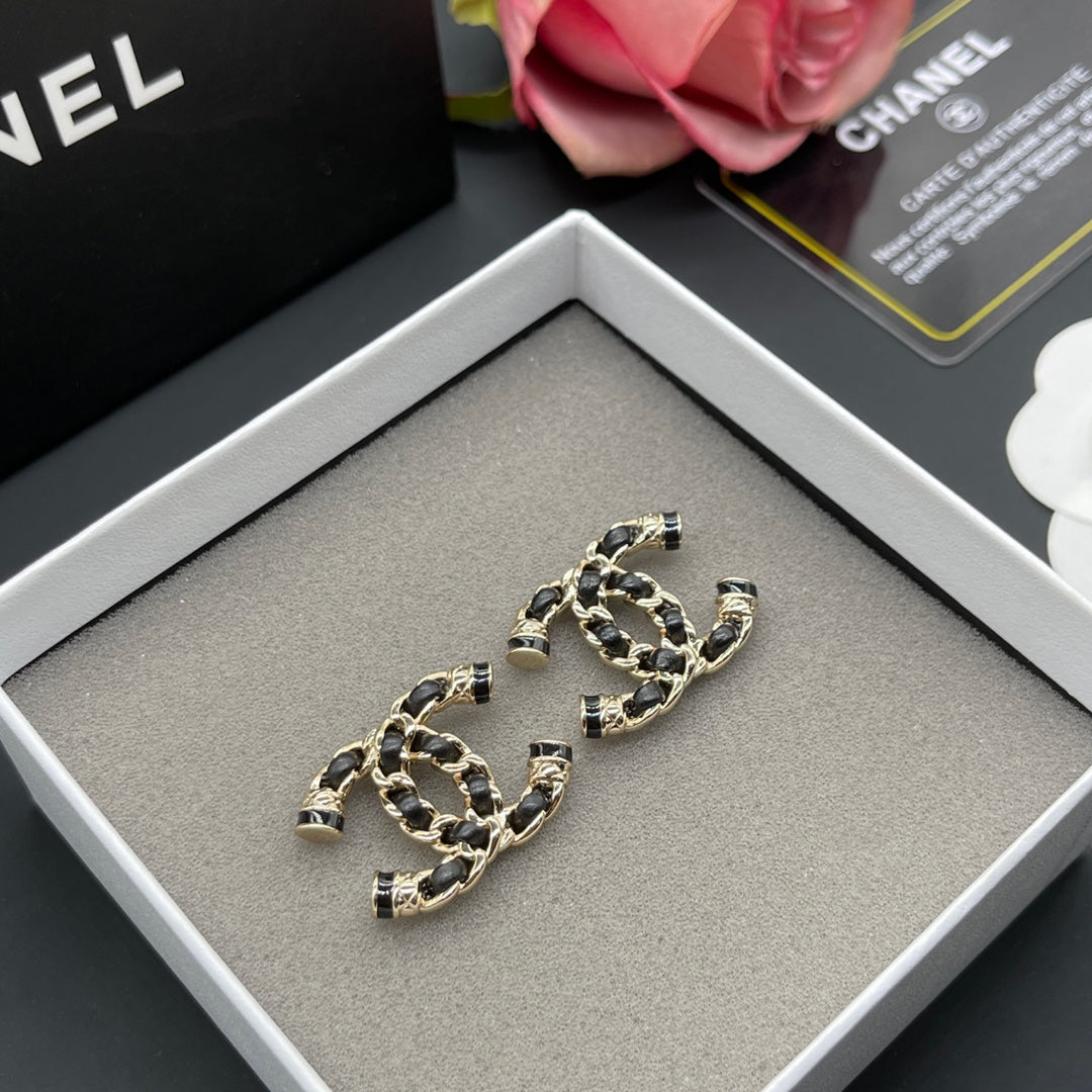 14C899EDE Stylish Earrings