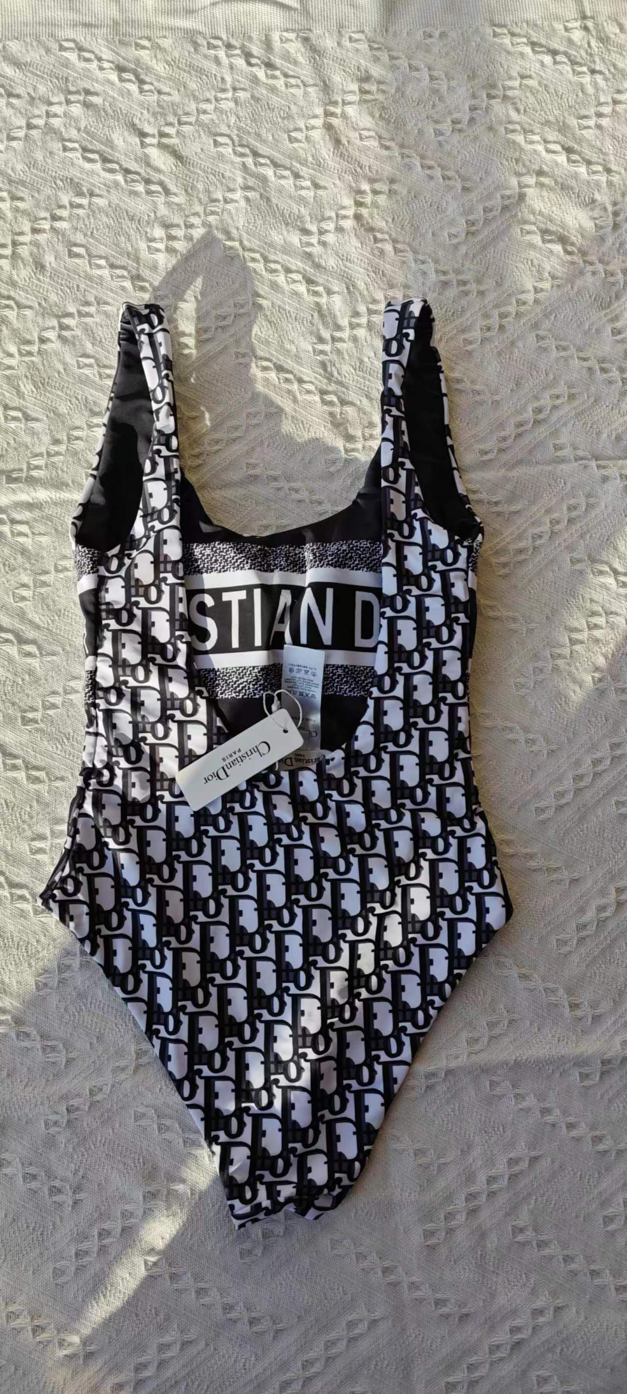 14D122YDE Stylish Bikini swimsuit